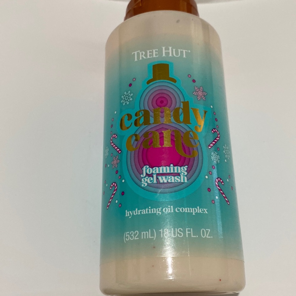 New TREE HUT CANDY CANE FOAMING GEL WASH